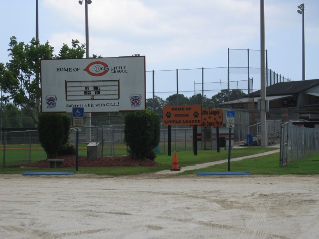 Stradley Park Entrance