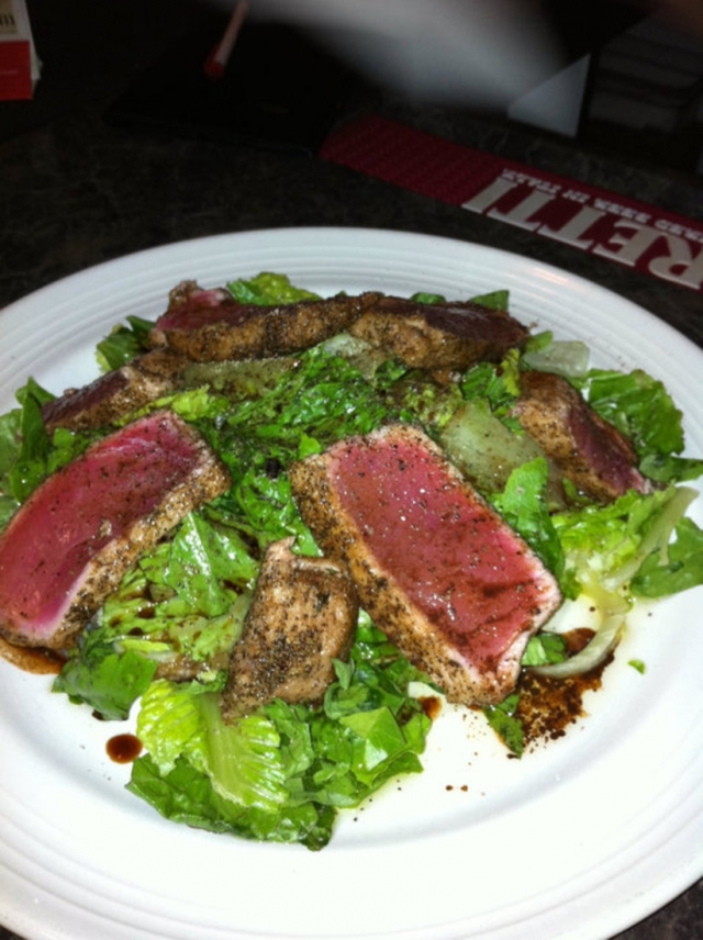 Amici's Italian Restaurant Seared Tuna