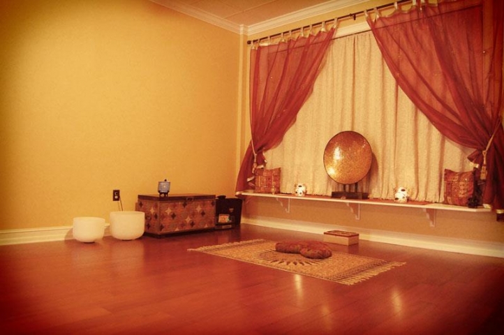 Sundari Yoga Interior