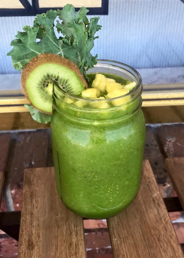 Happy Healthy Human Cafe Kiwi Smoothie