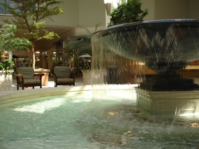 Melbourne Square Mall Fountain