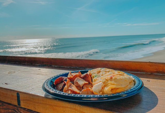 Breakfast on the Pier