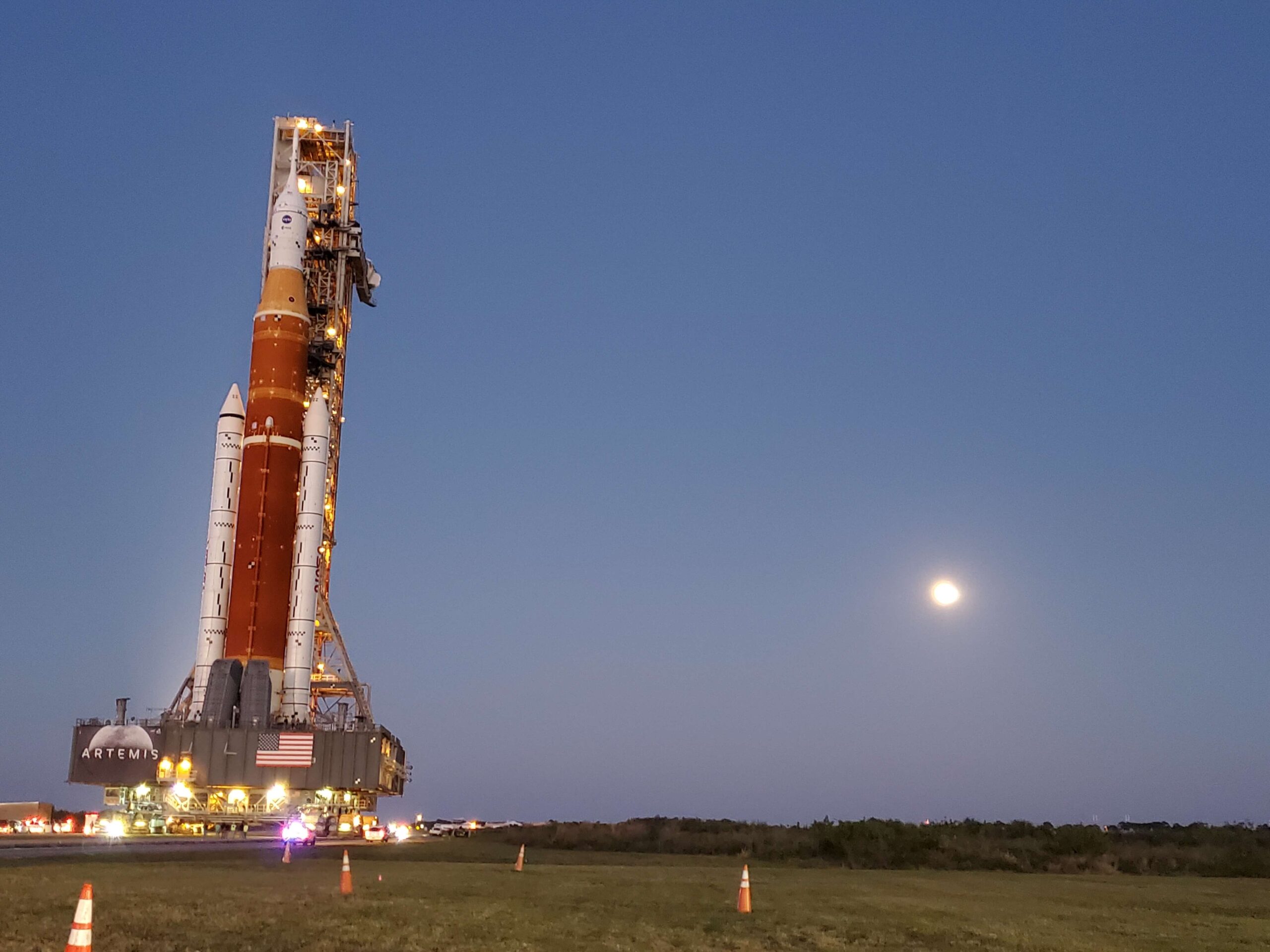 SLS rolling to launch pad for Artemis I