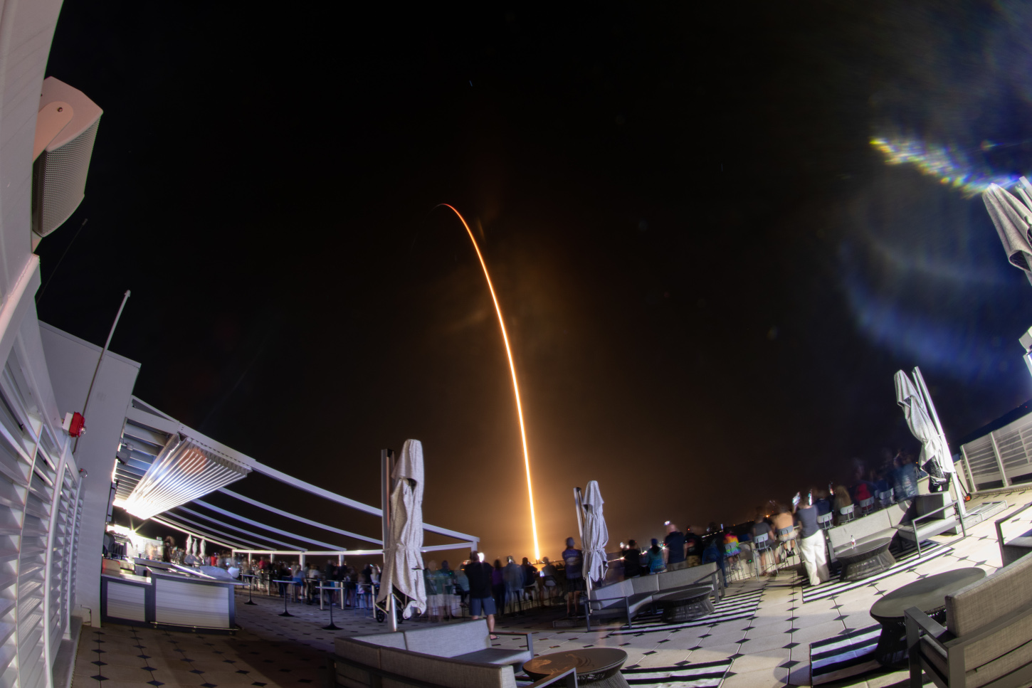 Time lapse of launch from The Space Bar in Titusville