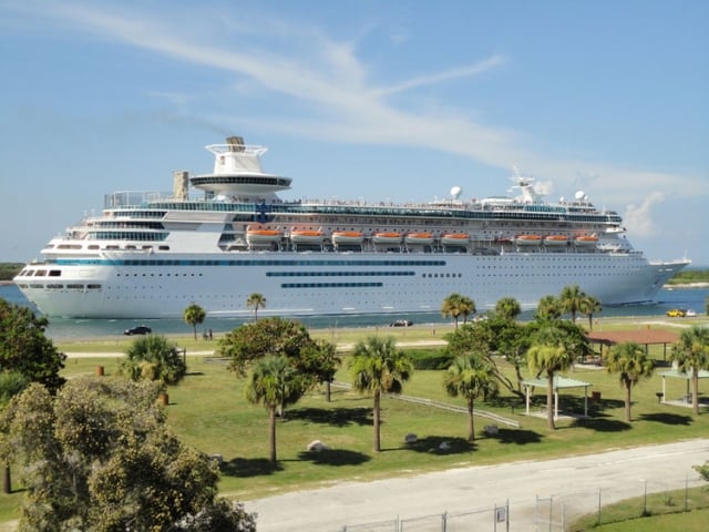 Jetty Park Cruise Ship View