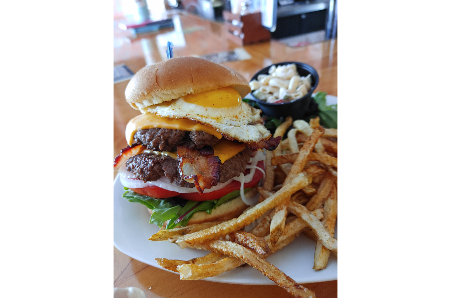 Crackers Island Grille Eggcellent burger