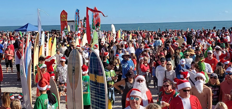 the crowd at surfing santas