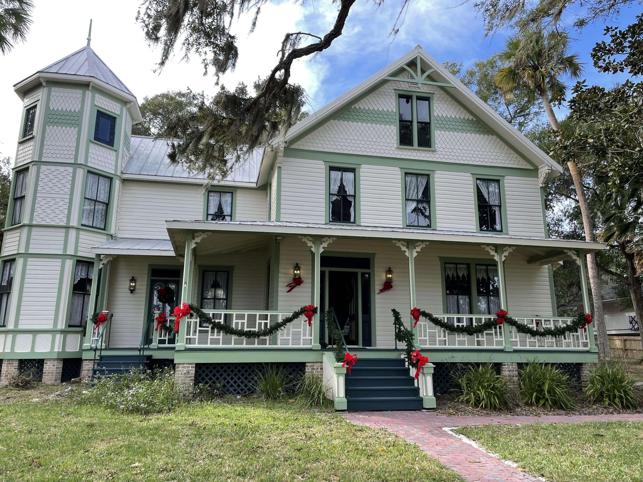 Christmas Home Tour lawndale house