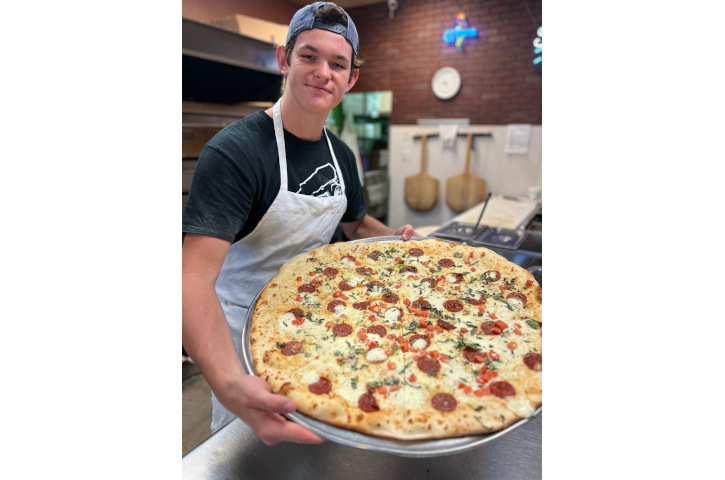 Humpavelli's Pizza 5