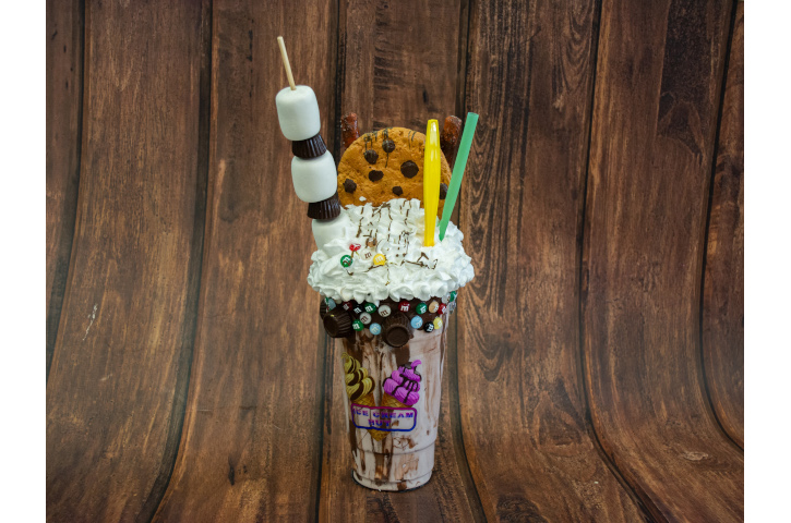 Ice Cream Hut 2