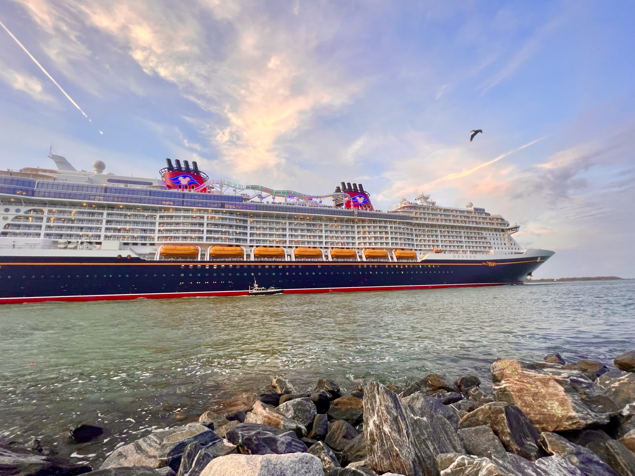 Disney cruise ship leaving port canaveral