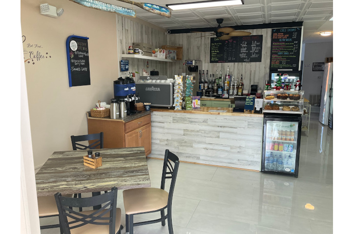 Banana Winds Bites & Grind 1