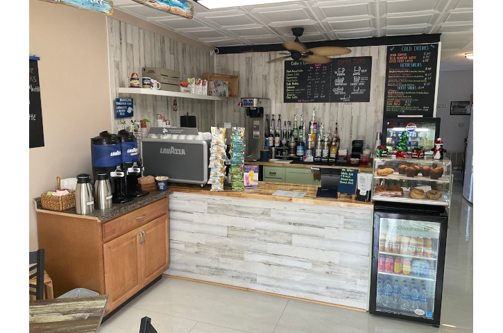 Banana Winds Bites & Grind 3